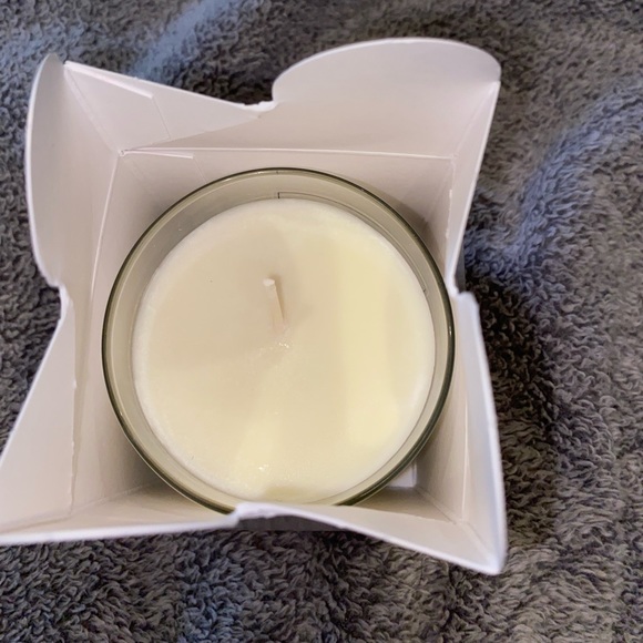 Cranberry Apple Candle - Picture 3 of 4